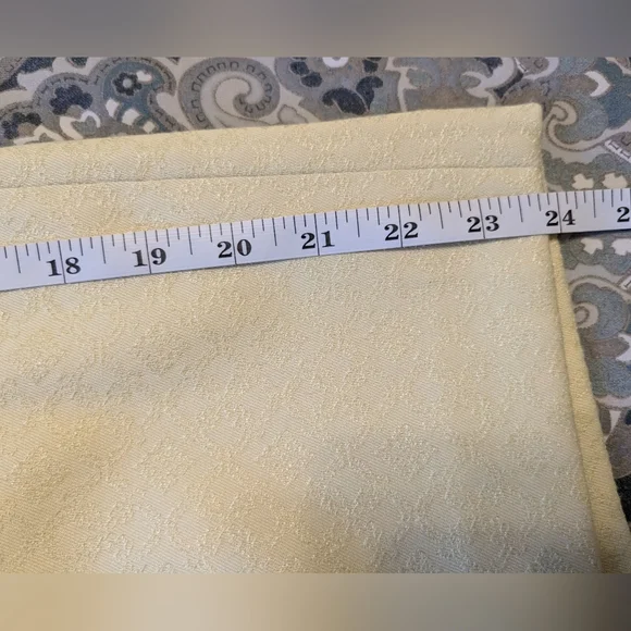 Tahari yellow suit with cute bow - Picture 5 of 11